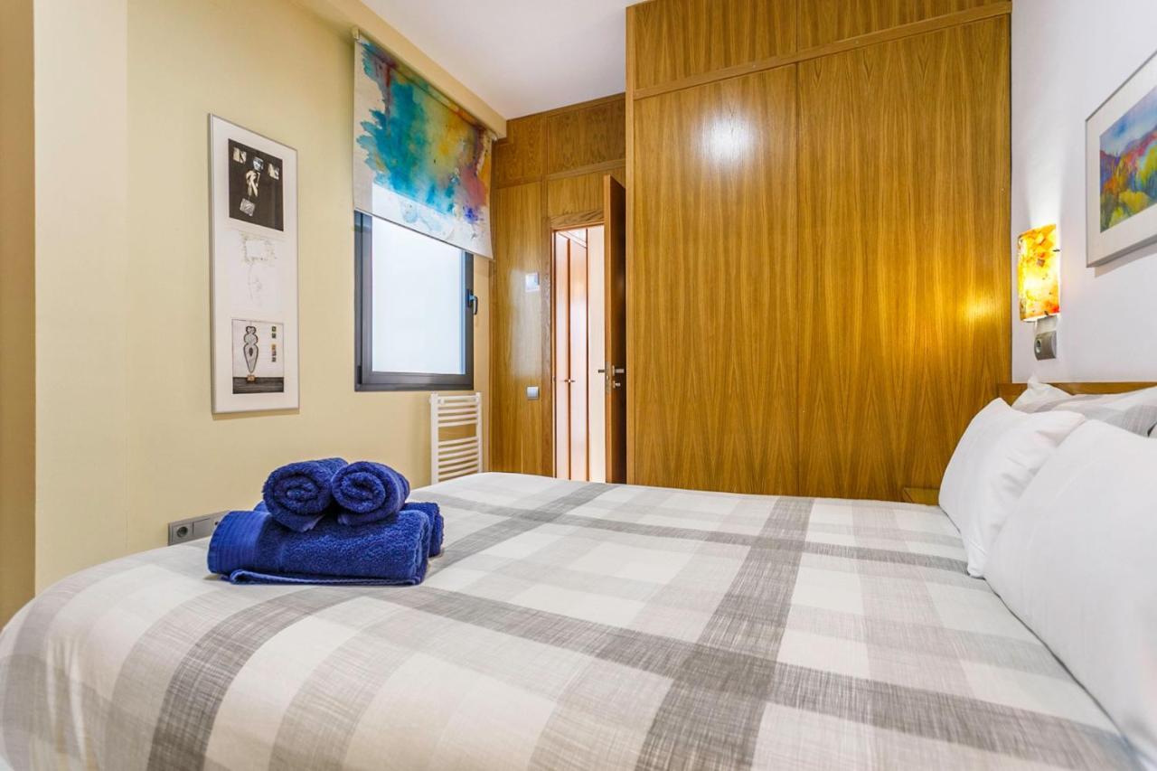 Apartamentos Catedral Seville Luaran gambar