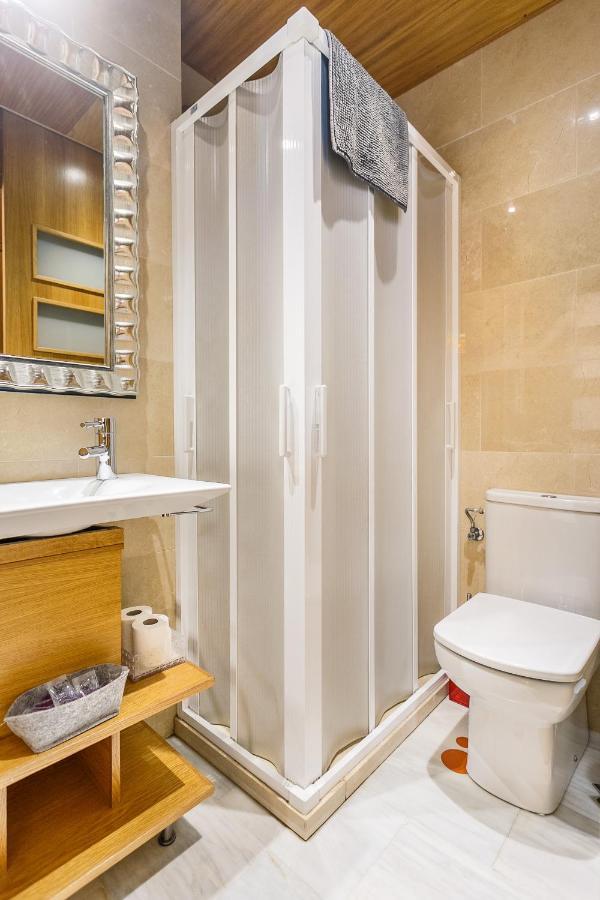 Apartamentos Catedral Seville Luaran gambar